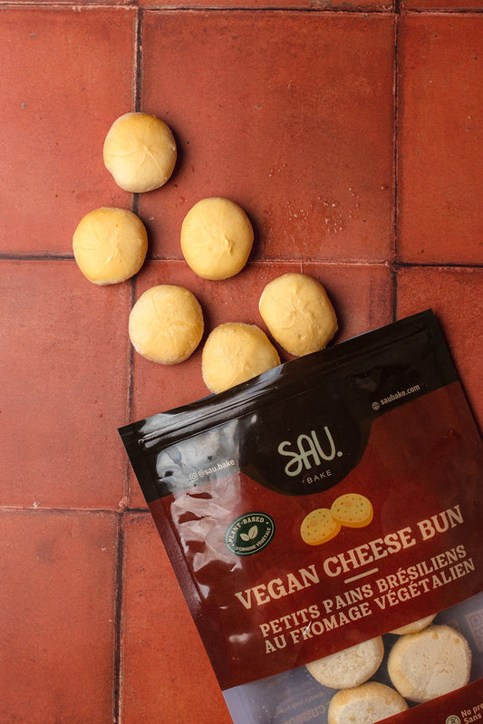 Pão de Beijo (Vegan cheese bun)
